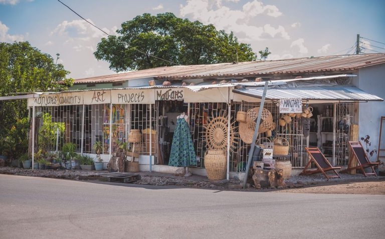 The Manjarts Community Art Project Is in the Maker's Hands