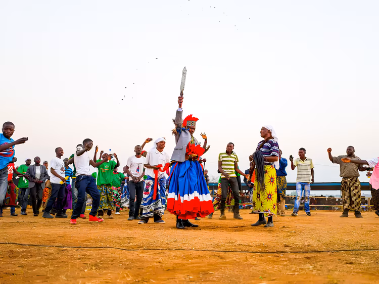 Their dominance over the Luapula Valley is re-enacted through the Umutomboko dance to proclaim victory over tribulation and the right to a godly kingship. (Image courtesy of Zambia Tourism Agency).