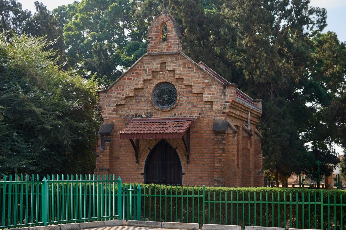 The Hidden History of Aylmer May Cemetery